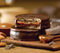 Cachafaz - Alfajor de Chocolate Negro (Caja x 12)